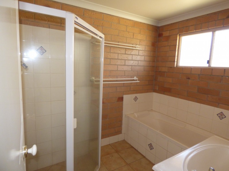 69 CHURCH STREET, St George QLD 4487