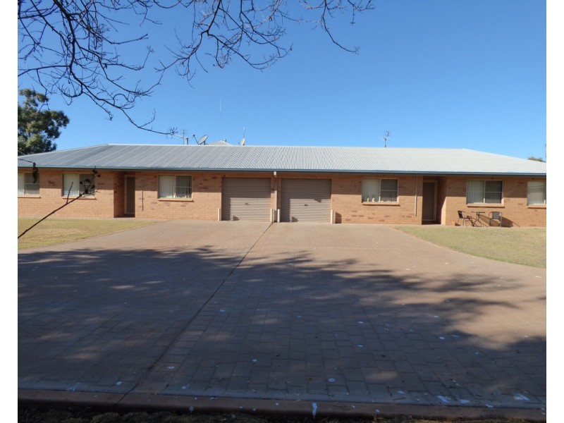 32-34 KENNY LANE, St George QLD 4487