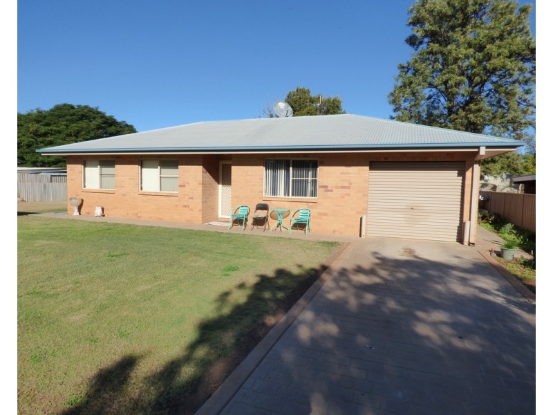 32-34 KENNY LANE, St George QLD 4487