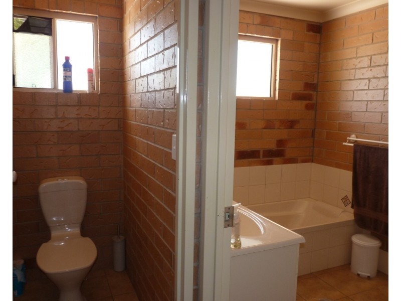 32-34 KENNY LANE, St George QLD 4487