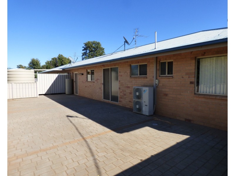 32-34 KENNY LANE, St George QLD 4487