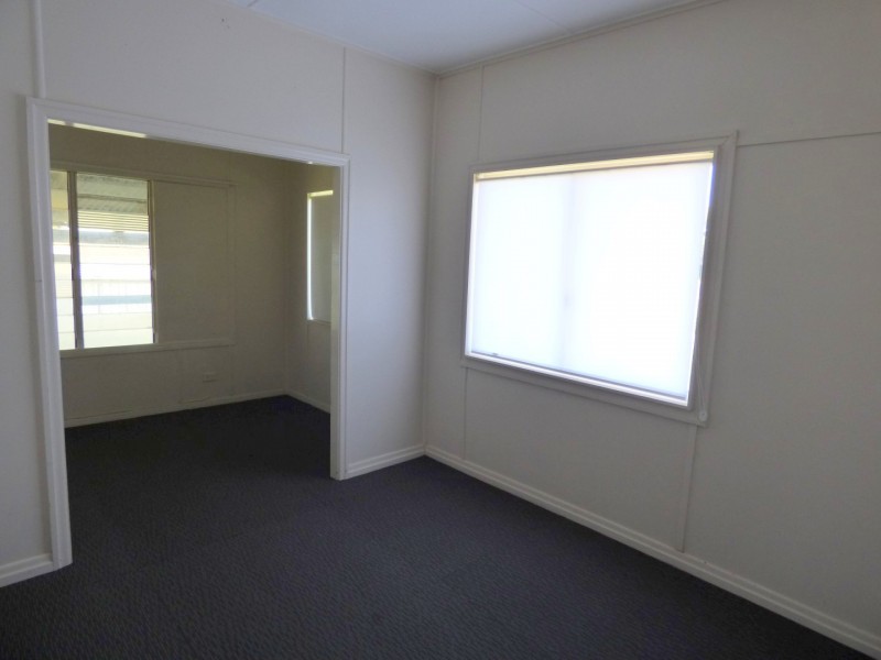 1 Moore Street, Dirranbandi QLD 4486