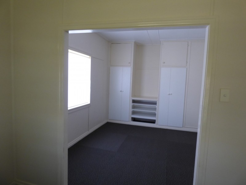 1 Moore Street, Dirranbandi QLD 4486