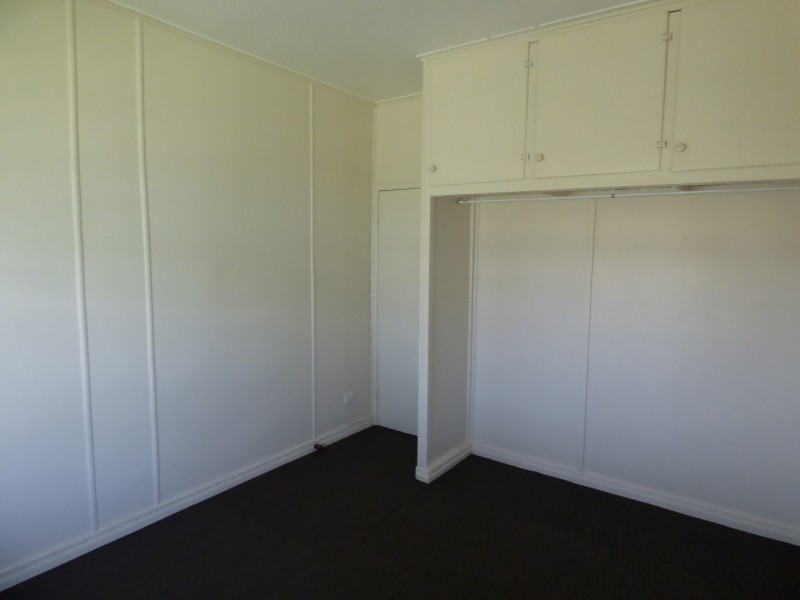 1 Moore Street, Dirranbandi QLD 4486