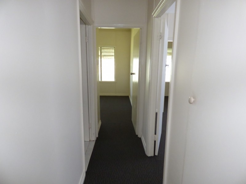 1 Moore Street, Dirranbandi QLD 4486