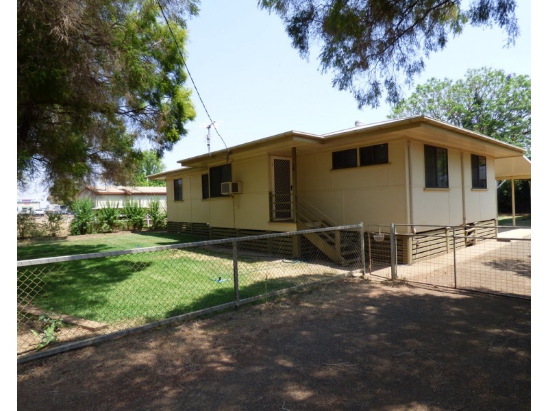 38 Munro Street, St George QLD 4487