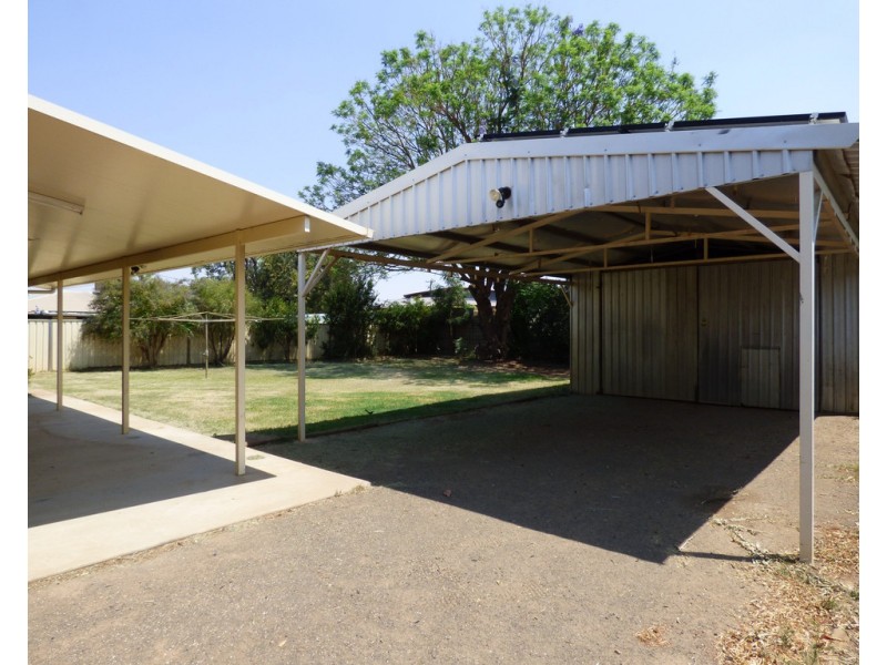 38 Munro Street, St George QLD 4487