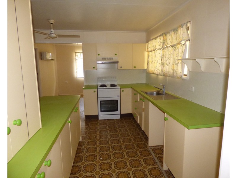 38 Munro Street, St George QLD 4487