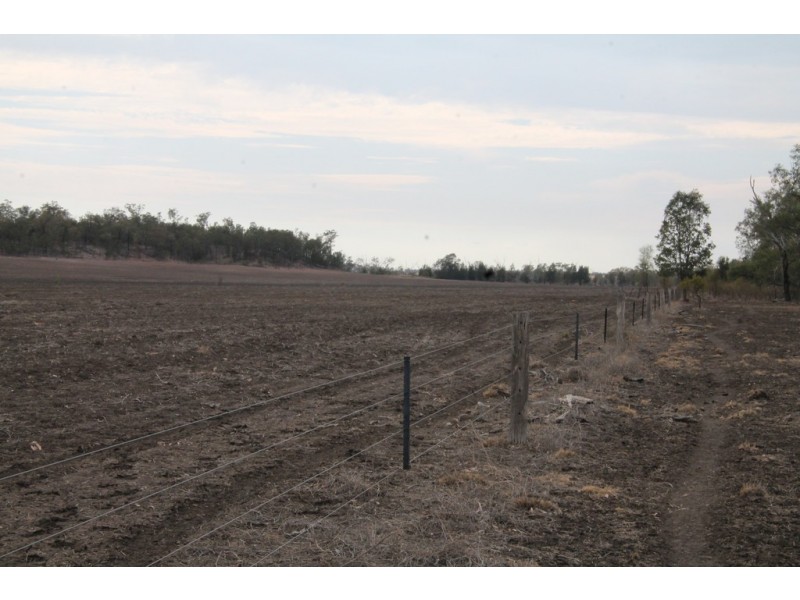 1293 Warkon Road, Warkon QLD 4417