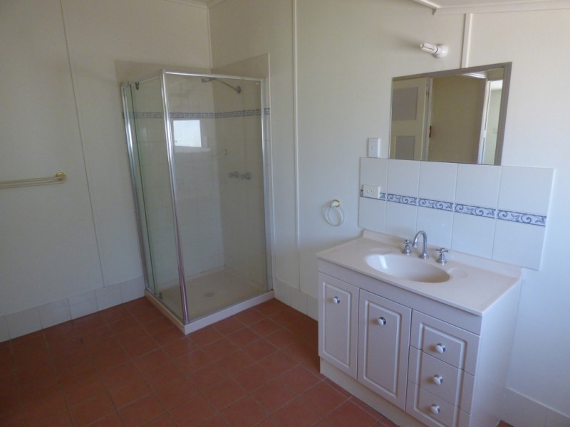 72-74 Albert Street, St George QLD 4487