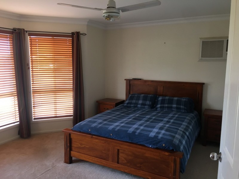 13 Taylor Street, St George QLD 4487