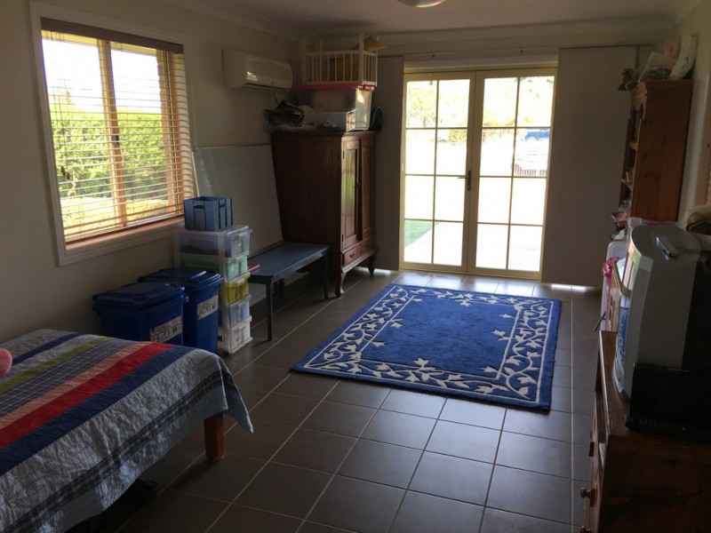 13 Taylor Street, St George QLD 4487