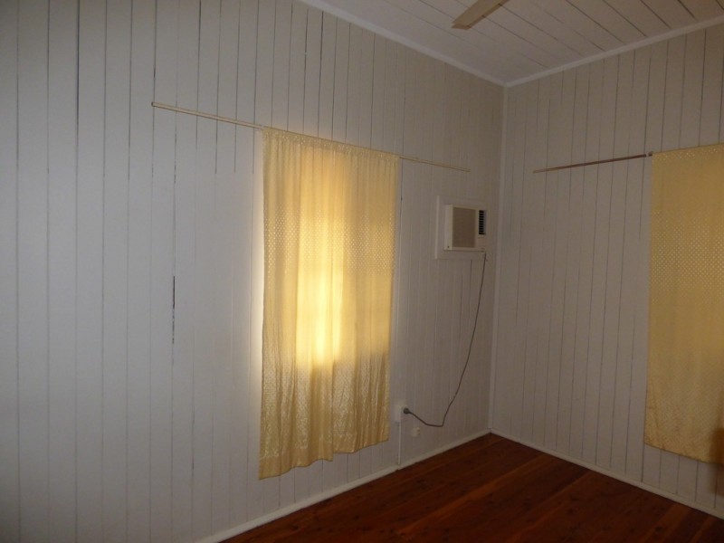 89 Grey Street, St George QLD 4487