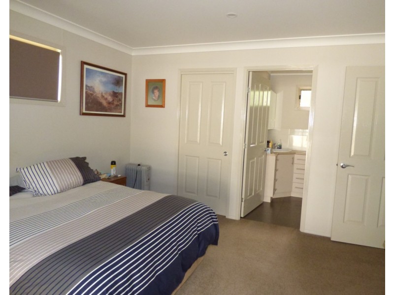 22 Johnston Road, St George QLD 4487