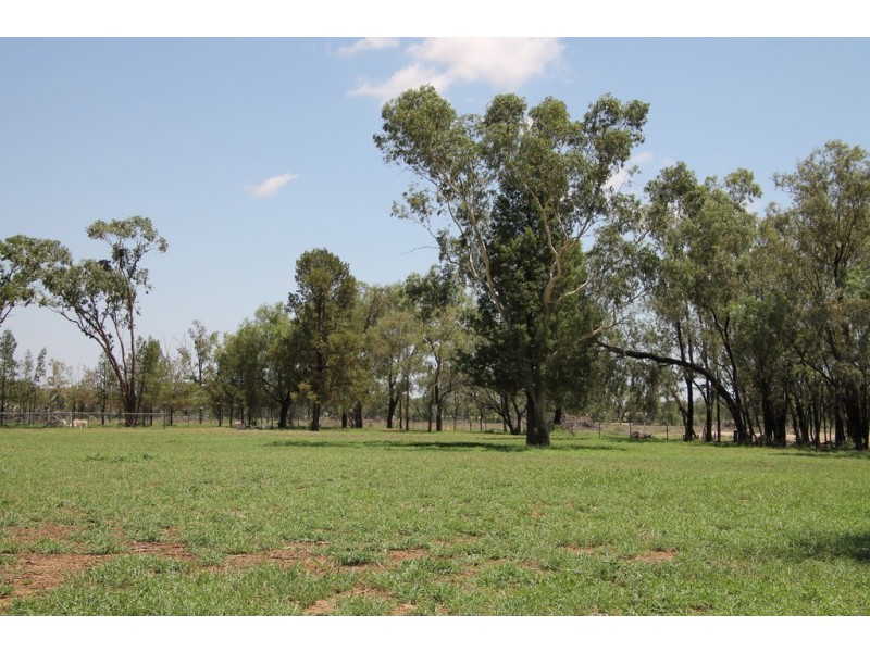 22 Johnston Road, St George QLD 4487