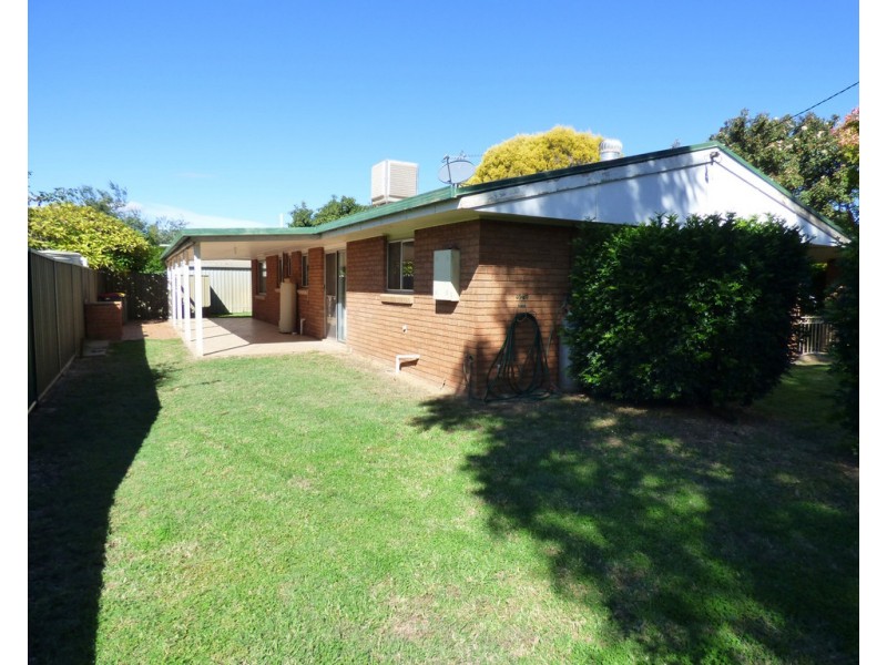 4 Philip Street, St George QLD 4487