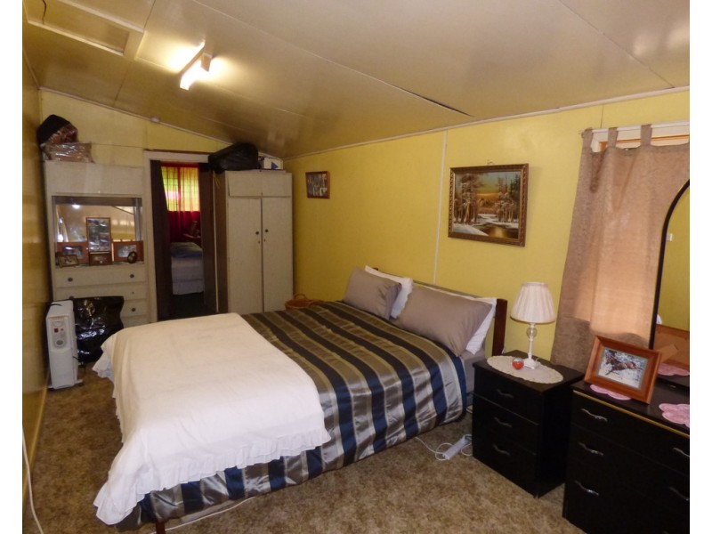 35-37 Cowildi Street, Dirranbandi QLD 4486