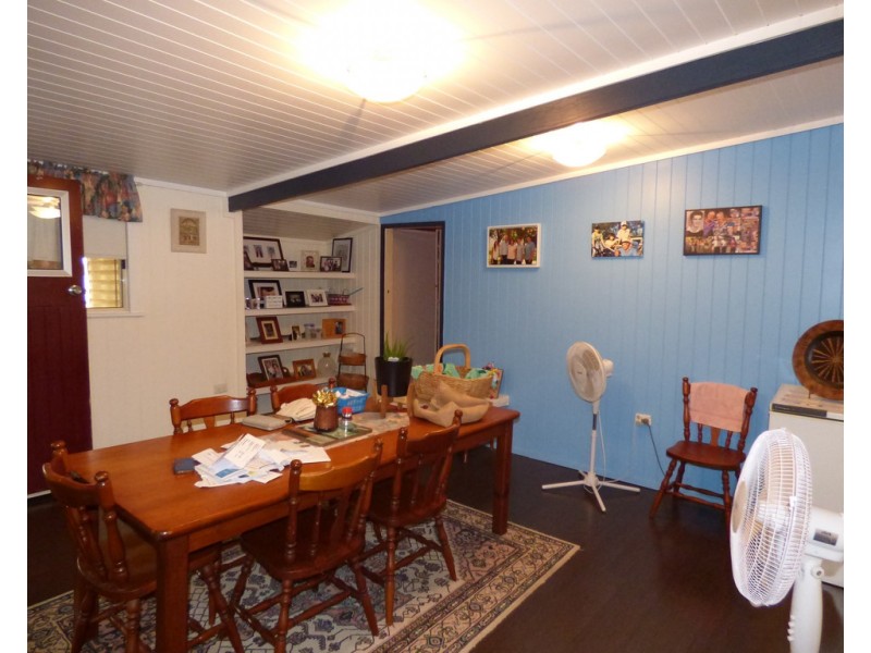 35-37 Cowildi Street, Dirranbandi QLD 4486