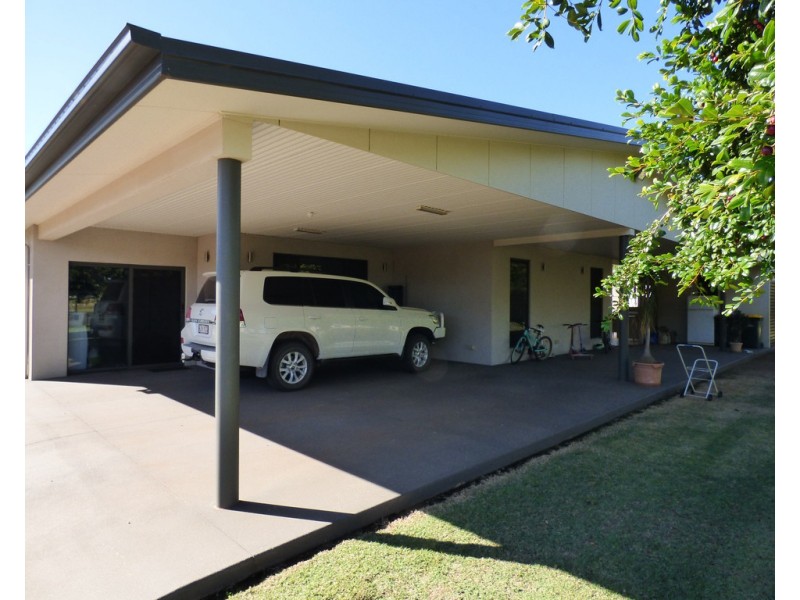 46-48 Herbert Street, St George QLD 4487