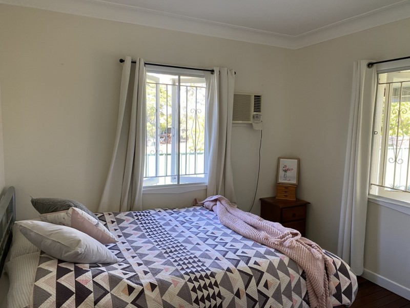 18 Howe Street, St George QLD 4487