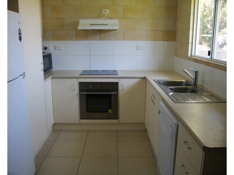 Unit 2, 1 Taylor Street, St George QLD 4487