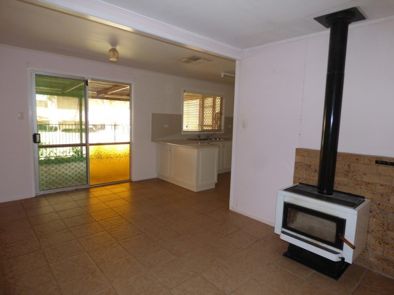 83 Grey Street, St George QLD 4487