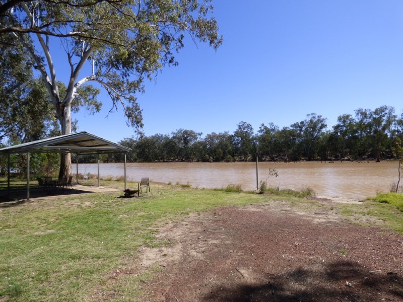 12309 Carnarvon Highway, St George QLD 4487