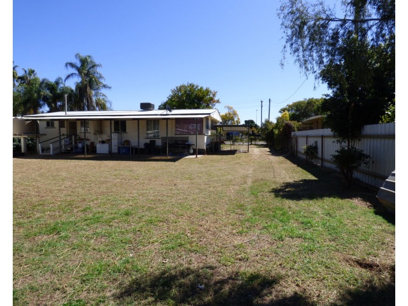 18 Victoria Street, St George QLD 4487