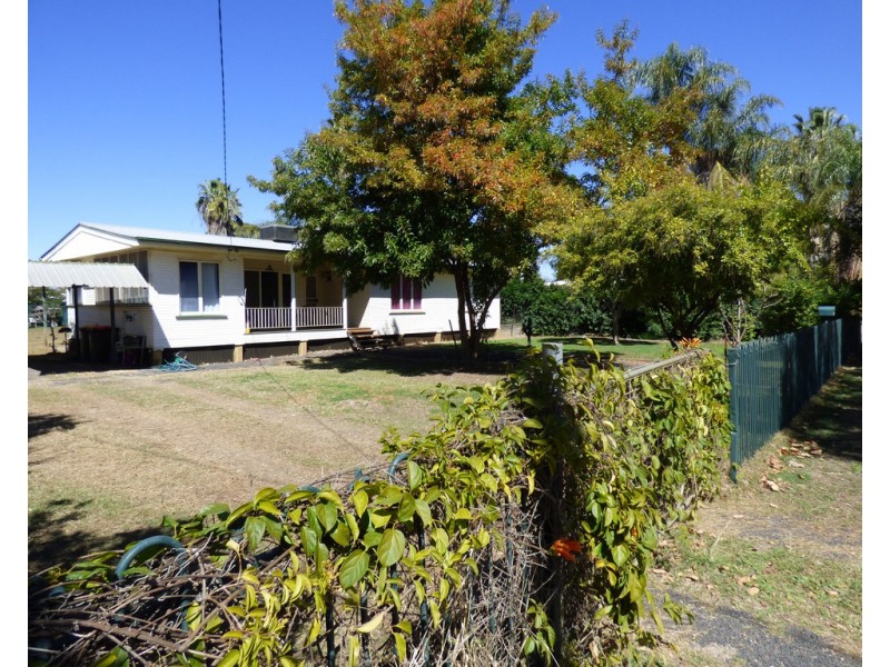 18 Victoria Street, St George QLD 4487