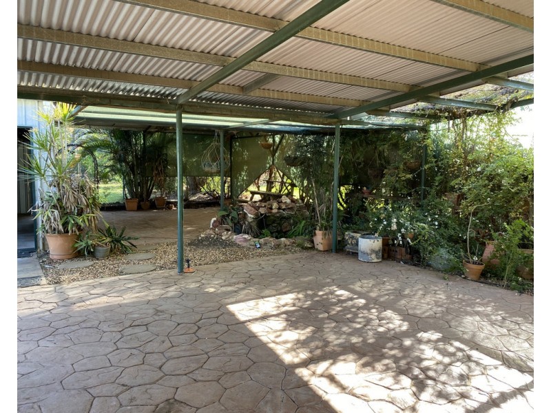 16 Howe Street, St George QLD 4487