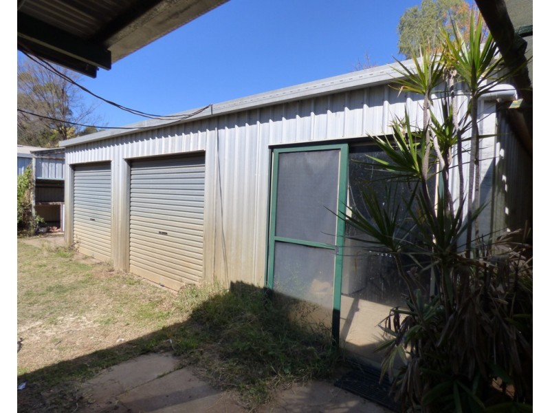 16 Howe Street, St George QLD 4487