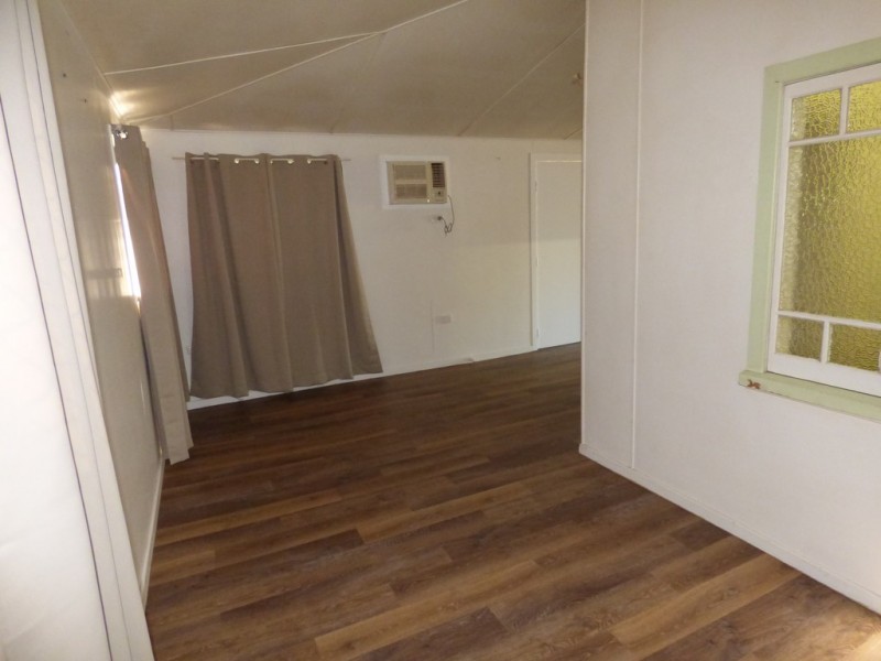 140 Alfred Street, St George QLD 4487