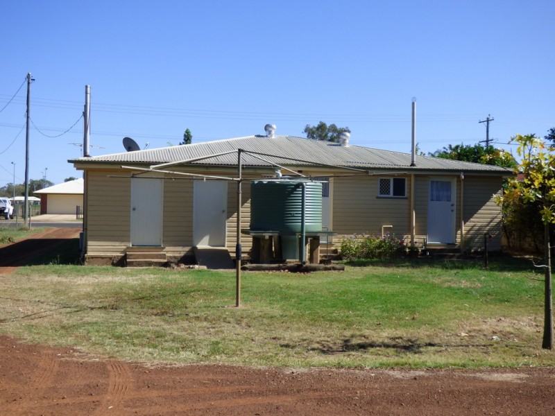 140 Alfred Street, St George QLD 4487