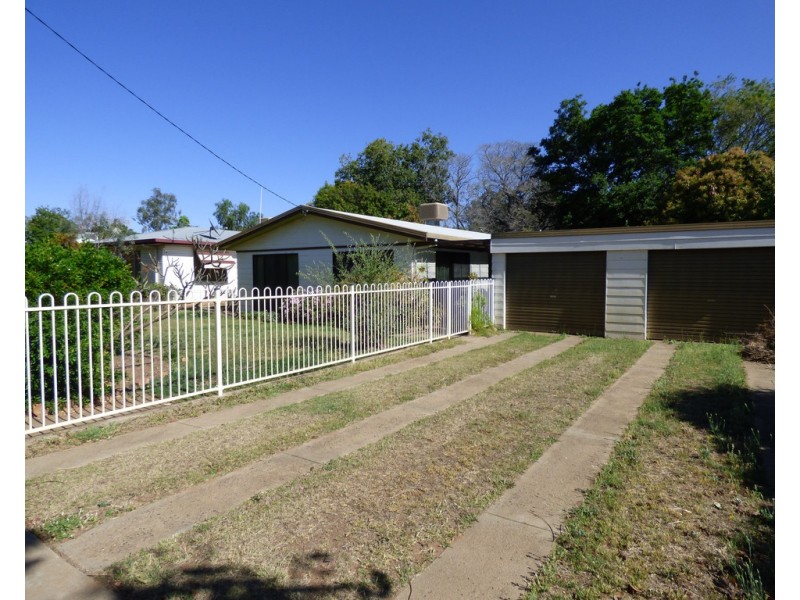 5 McDonnell Avenue, St George QLD 4487