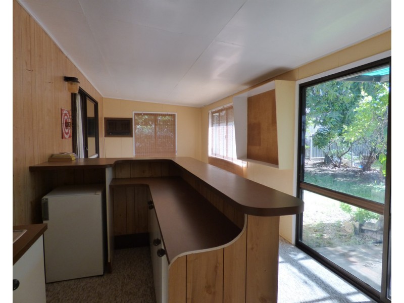 5 McDonnell Avenue, St George QLD 4487