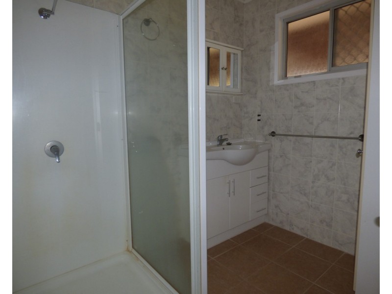 83 Grey Street, St George QLD 4487