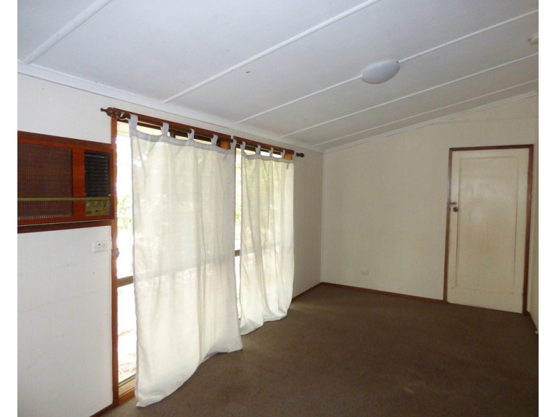 57 Victoria Street, St George QLD 4487