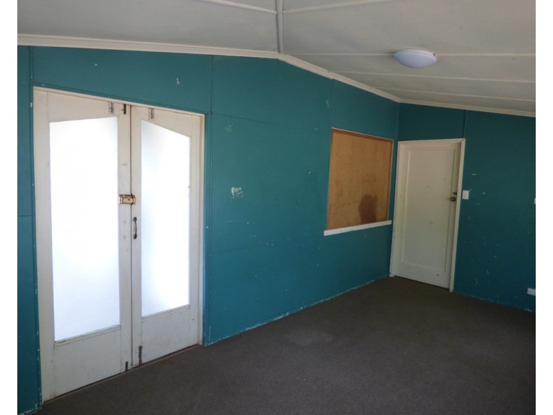 57 Victoria Street, St George QLD 4487