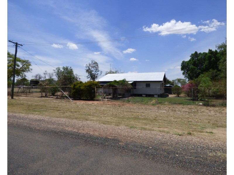 21 Ida Street, Dirranbandi QLD 4486