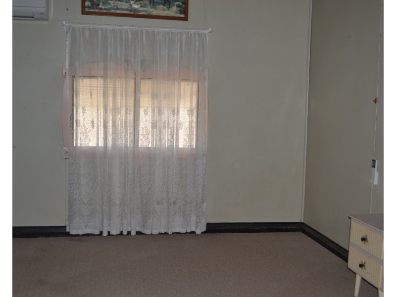 21 Ida Street, Dirranbandi QLD 4486