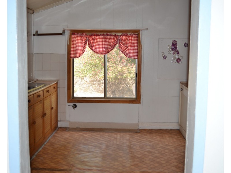 21 Ida Street, Dirranbandi QLD 4486