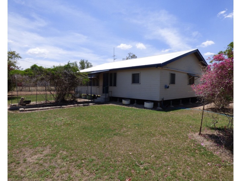 21 Ida Street, Dirranbandi QLD 4486