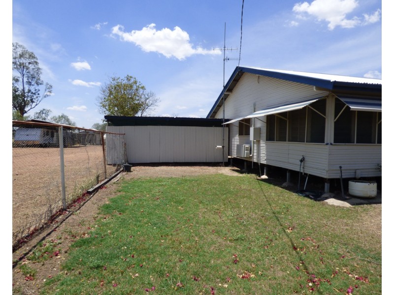 21 Ida Street, Dirranbandi QLD 4486