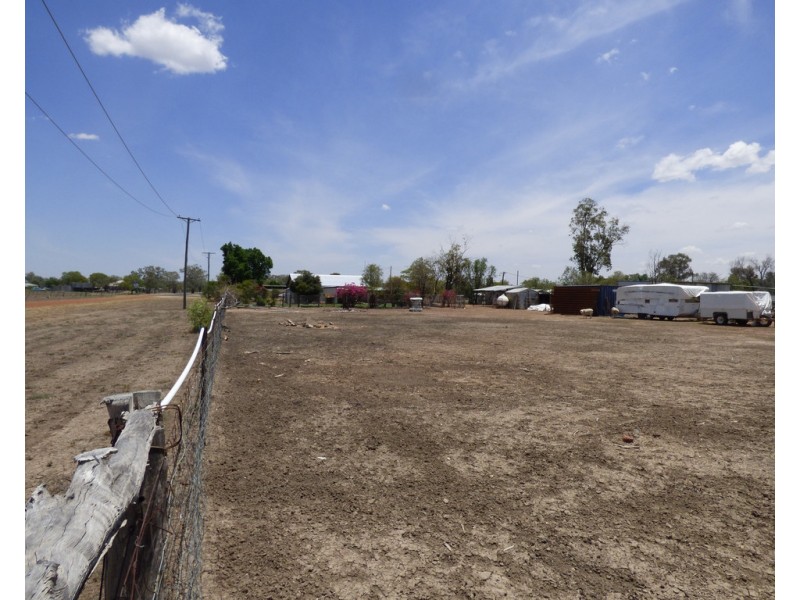 21 Ida Street, Dirranbandi QLD 4486