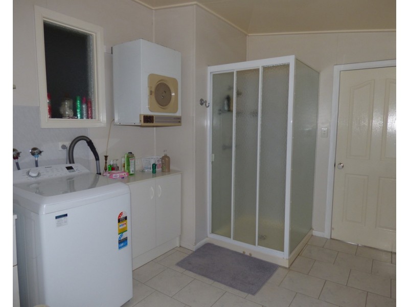 195 Victoria Street, St George QLD 4487