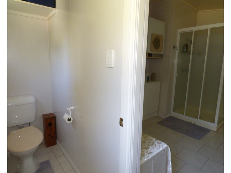 195 Victoria Street, St George QLD 4487