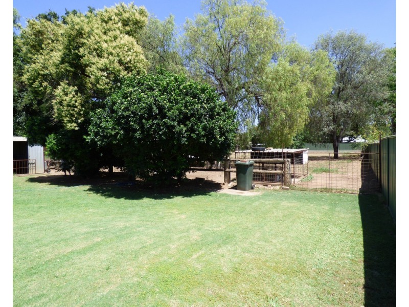 195 Victoria Street, St George QLD 4487