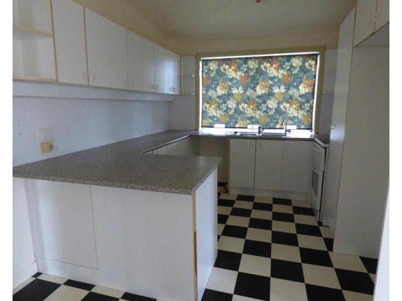 66 Murchison Street, St George QLD 4487