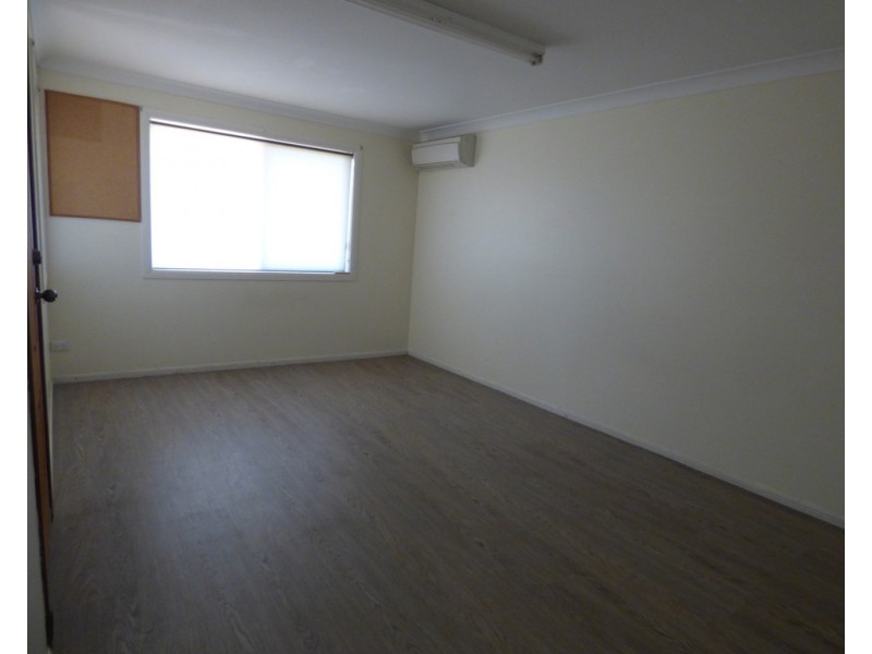 10 Barlee Street, St George QLD 4487