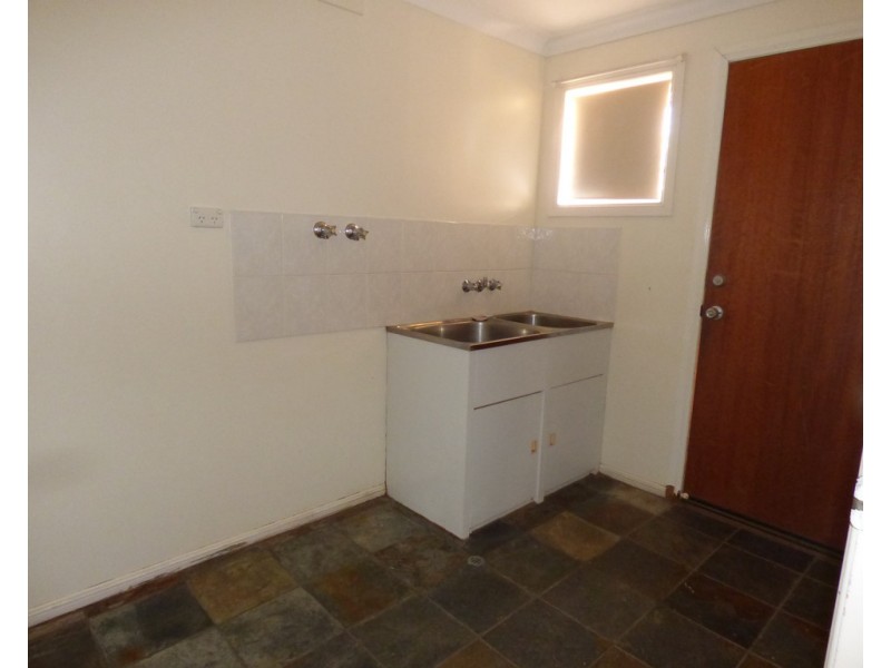 10 Barlee Street, St George QLD 4487